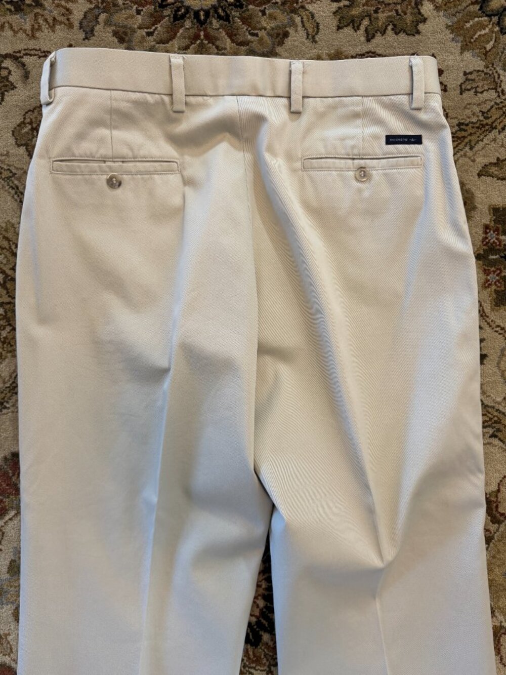 Dockers D2 Straight Fit Beige Pleated Khaki Pants Mens Size 34x30 - Picture 7 of 8